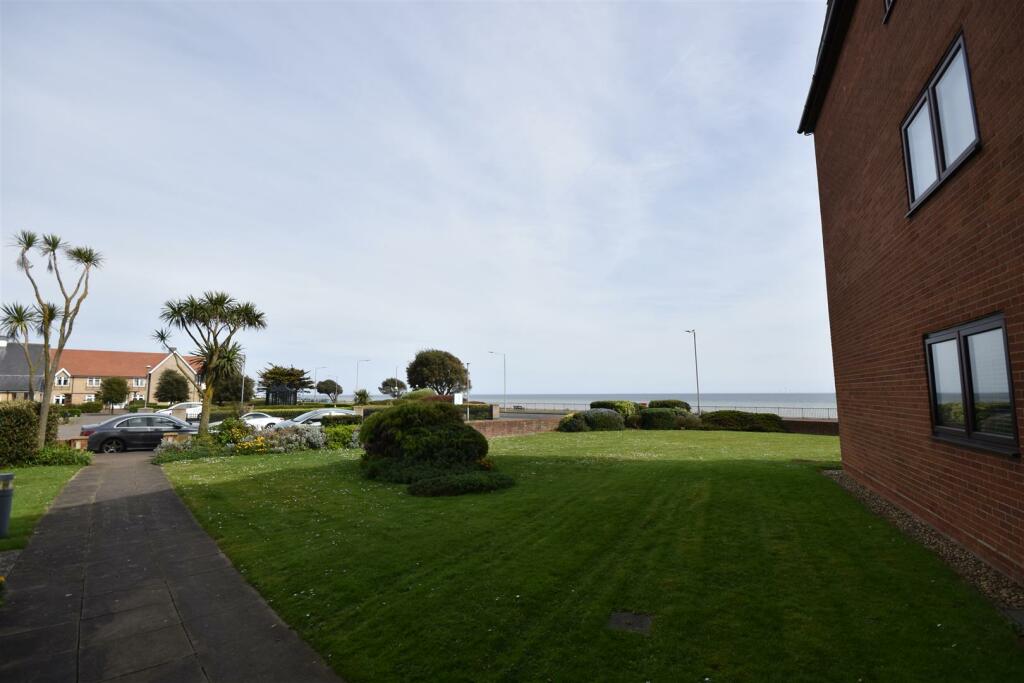 communal gardens.JPG