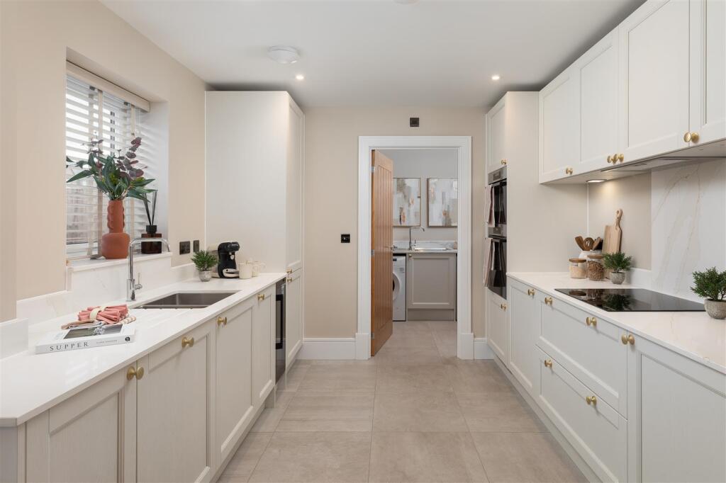 ELLINGHAM3715.jpg