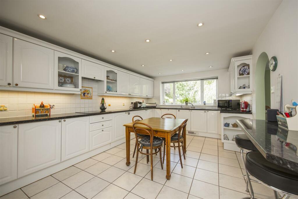 Kitchen Breakfast Room