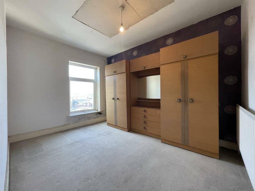7 Bedroom 2.JPEG