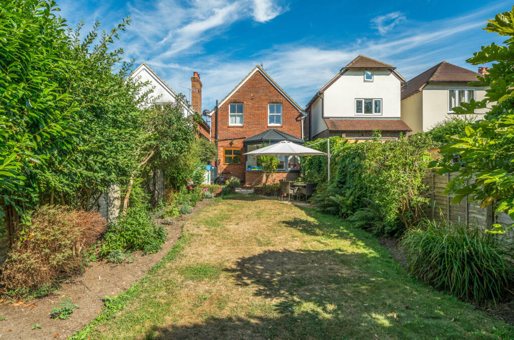 1326668-4-687a6ec...