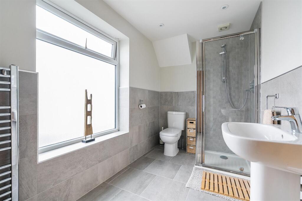 Family Shower Room