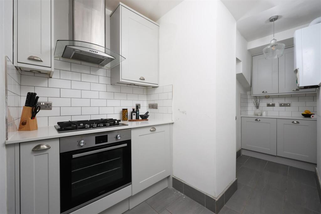 GF 139 Redland Road 13.JPG