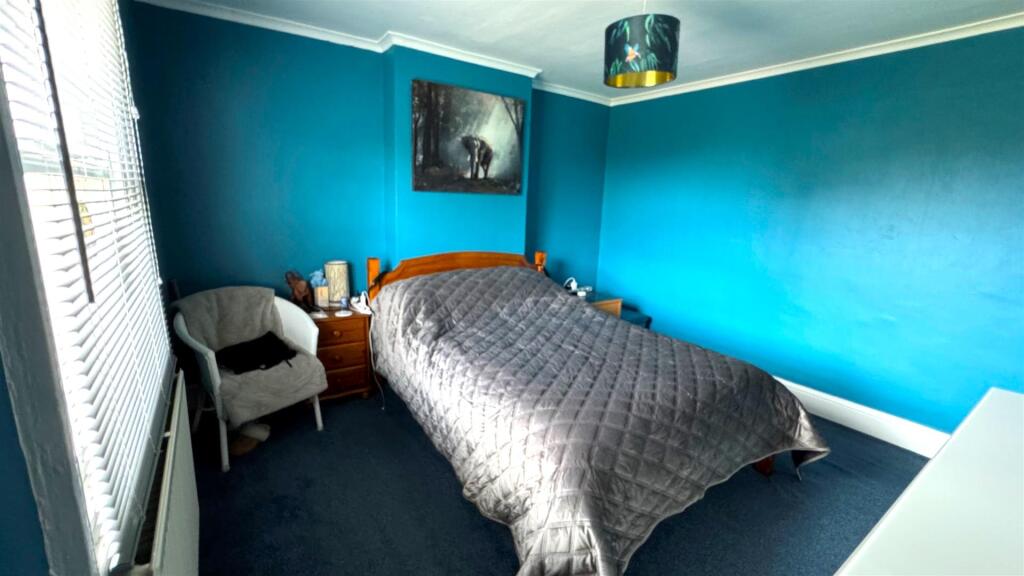 Bedroom One (1).jpg