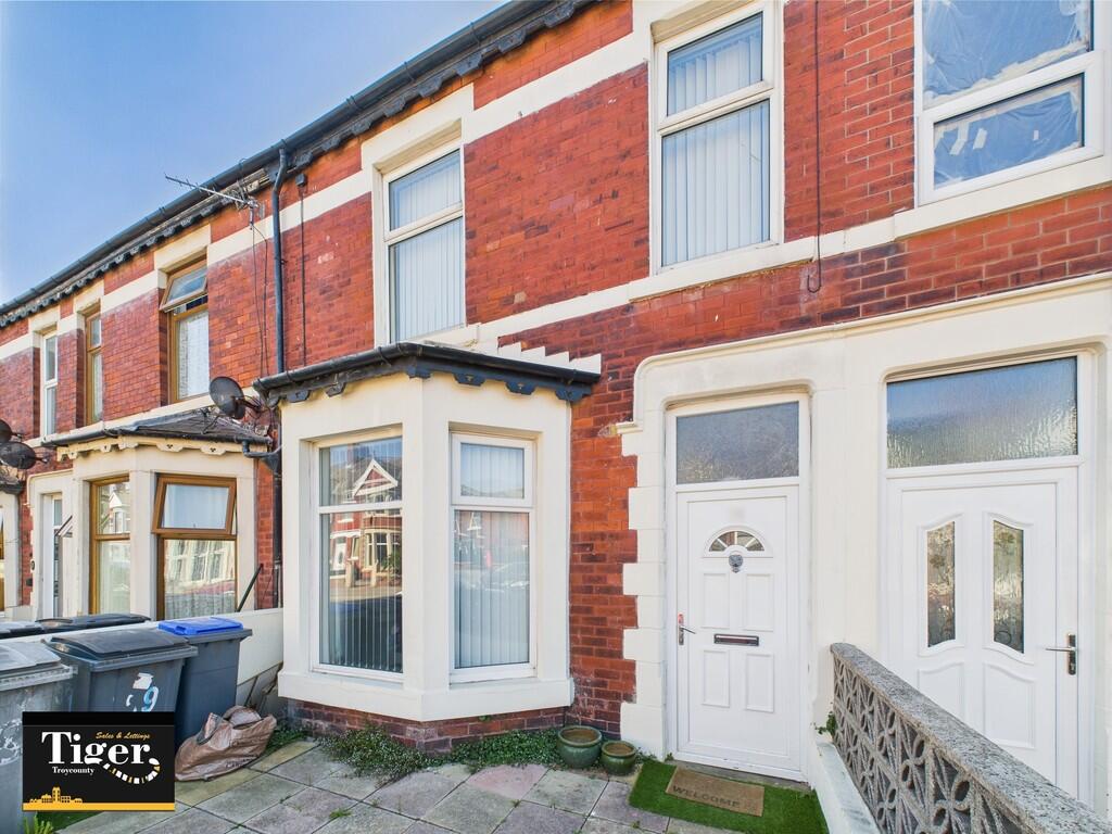 CAM02176G0-PR0583...