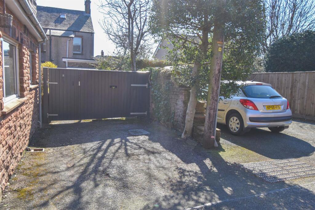 6 Union Lane New Garden Parking Space.jpg