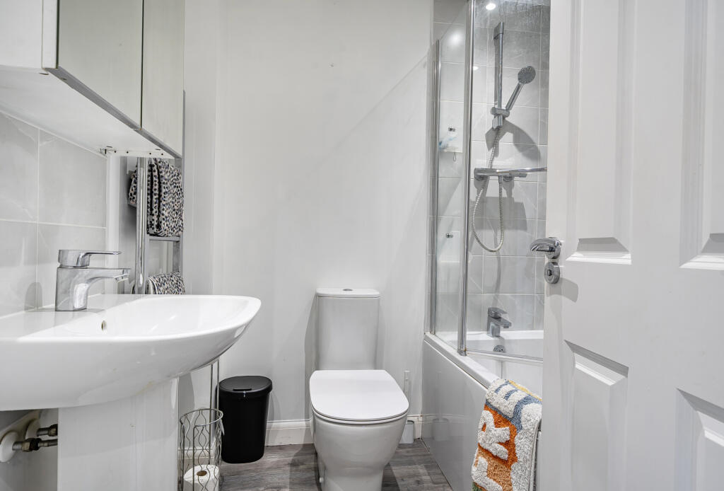 1349352-11-68bb29...