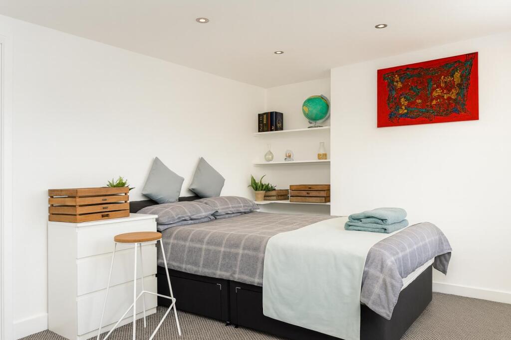 enhanced_bedroom_landscape2