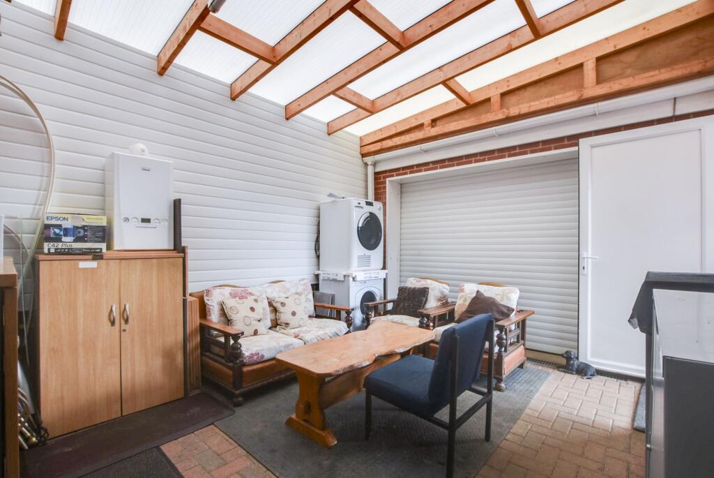 Additional Storage/Seating Area