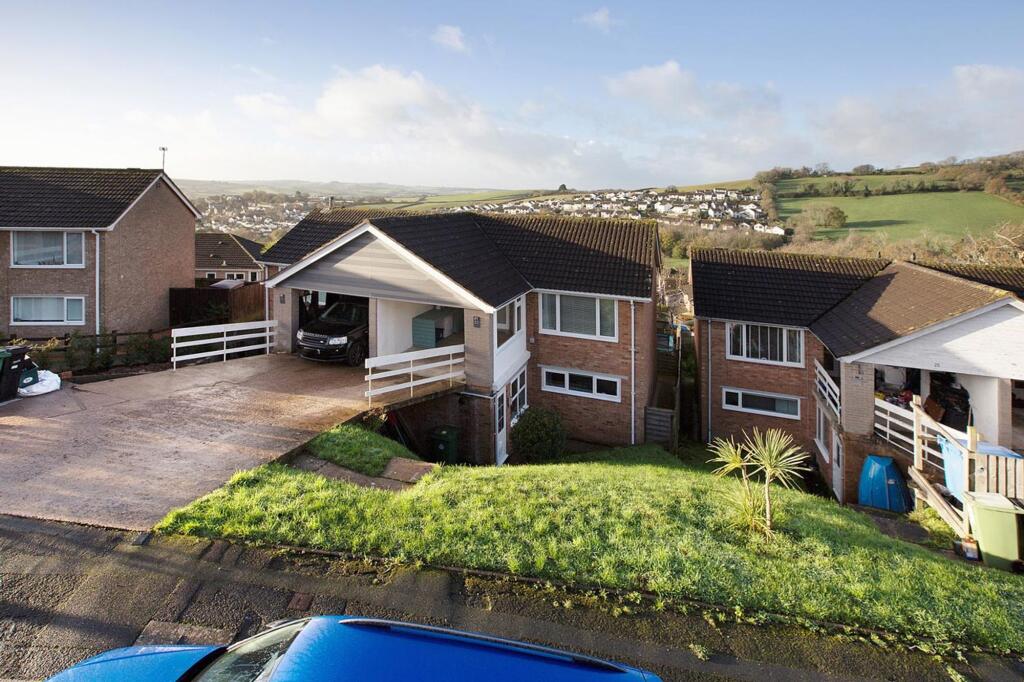 Armada Drive, Teignmouth, TQ14
