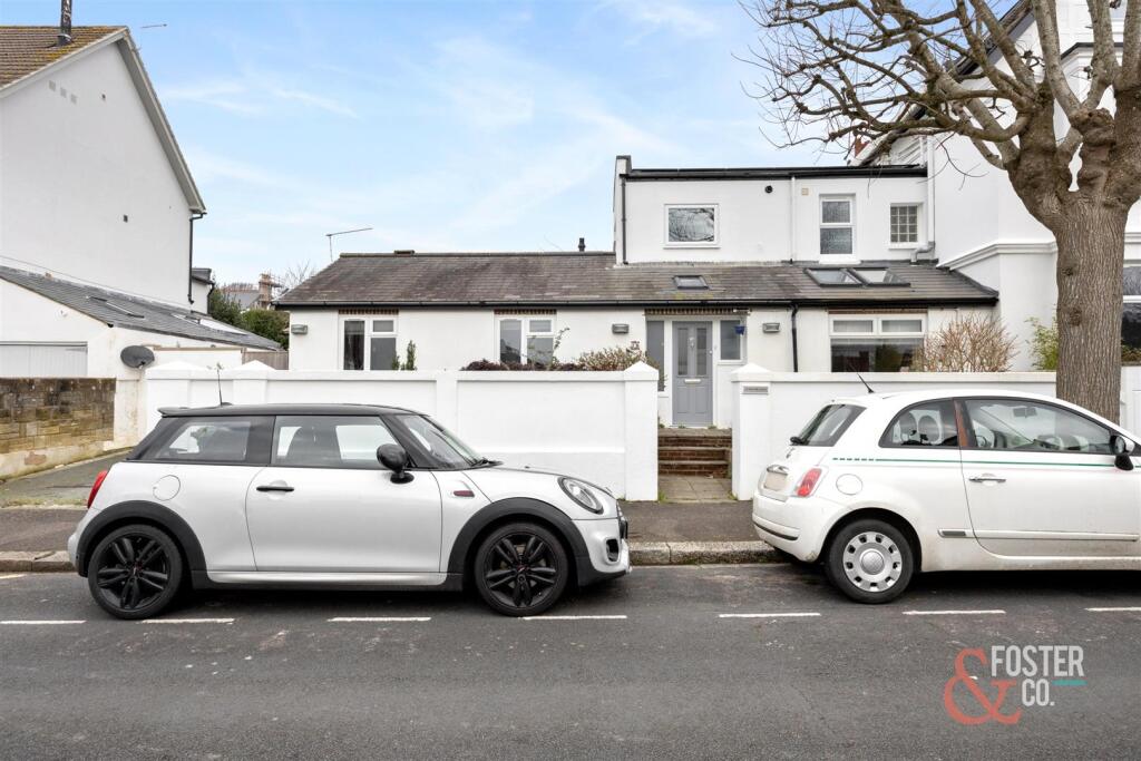 Hove Park Villas, 18-019.jpg