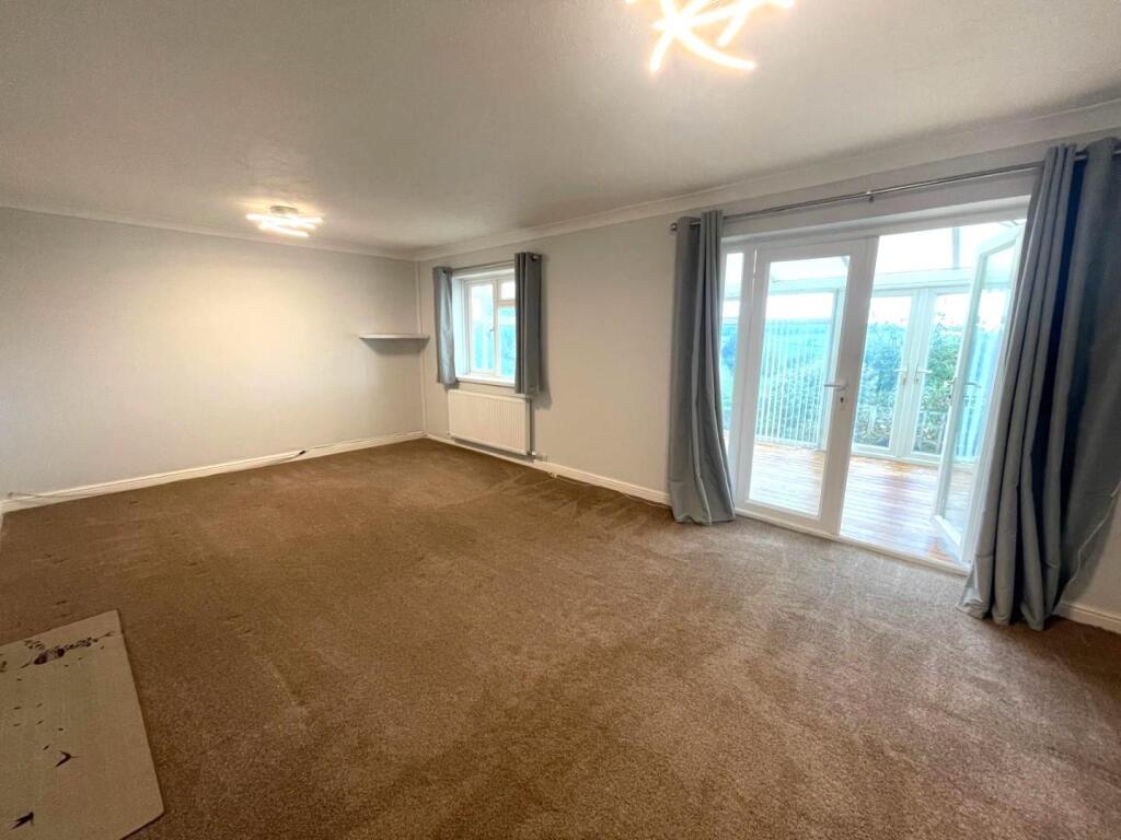 Living Room.JPG