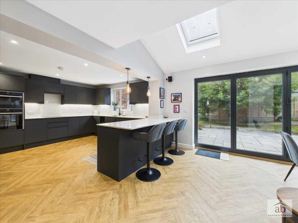 Kitchen/diner/Family