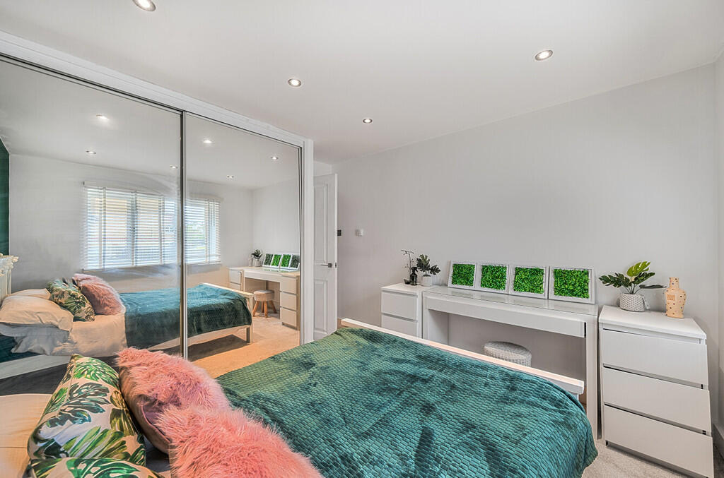 1303368-16-683f2f...