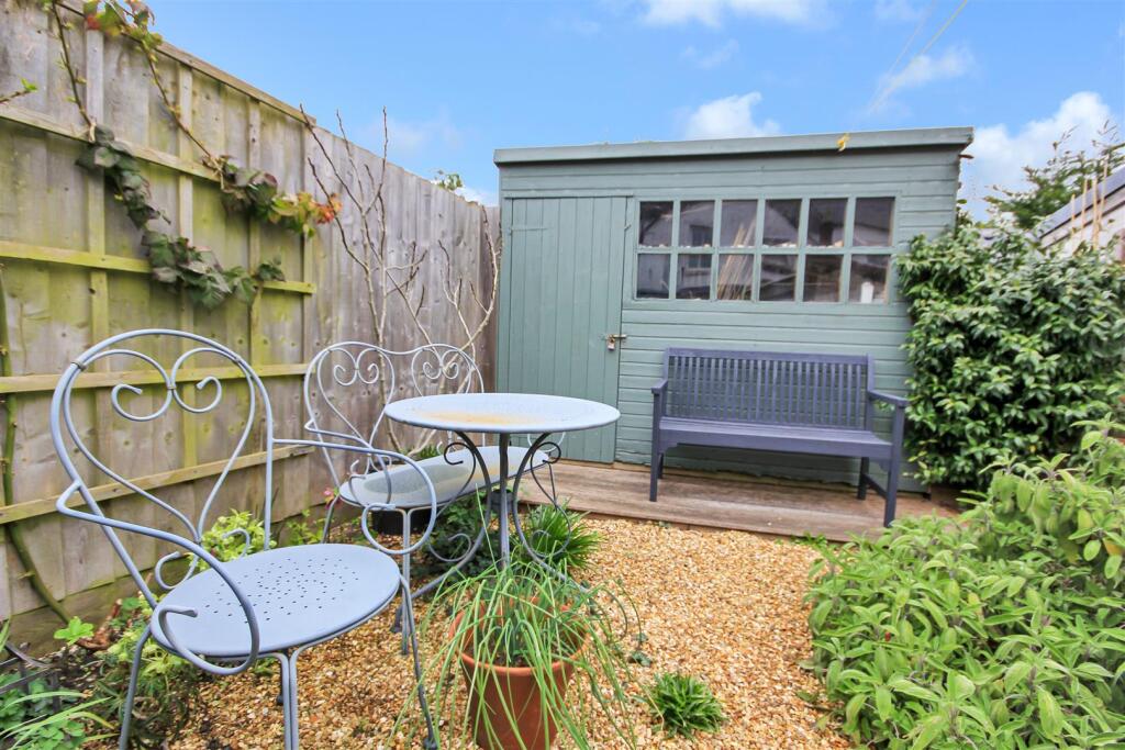 Bottom of Garden.JPG