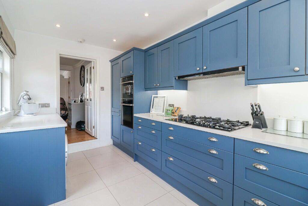 Kitchen/breakfast rm