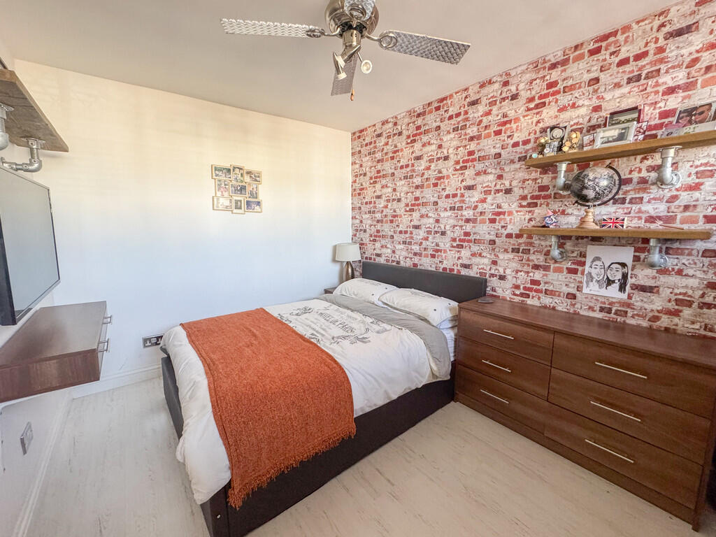 bed 3