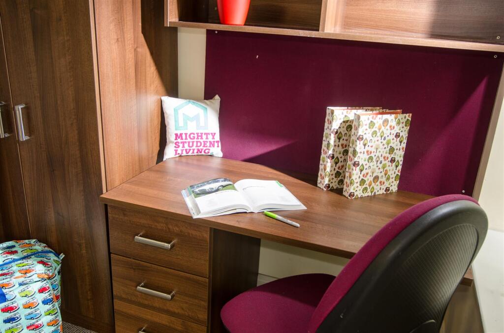 msl 12a new st 05.jpg