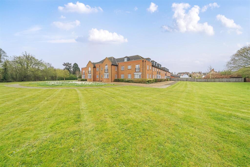 55 Reffield Close, Towcester (19).jpg