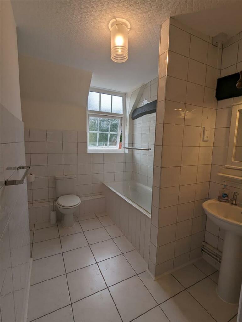 Bathroom.jpeg