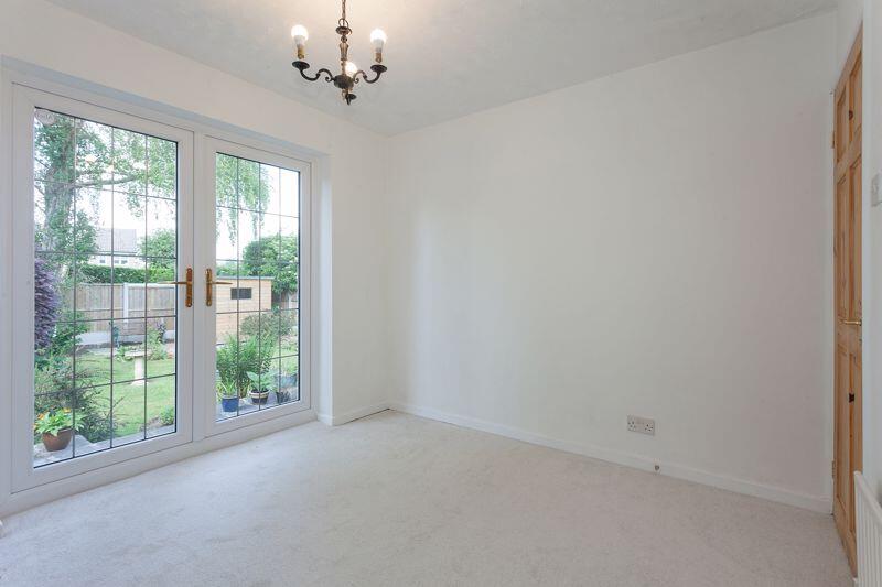 BEDROOM 2/SITTING ROOM 