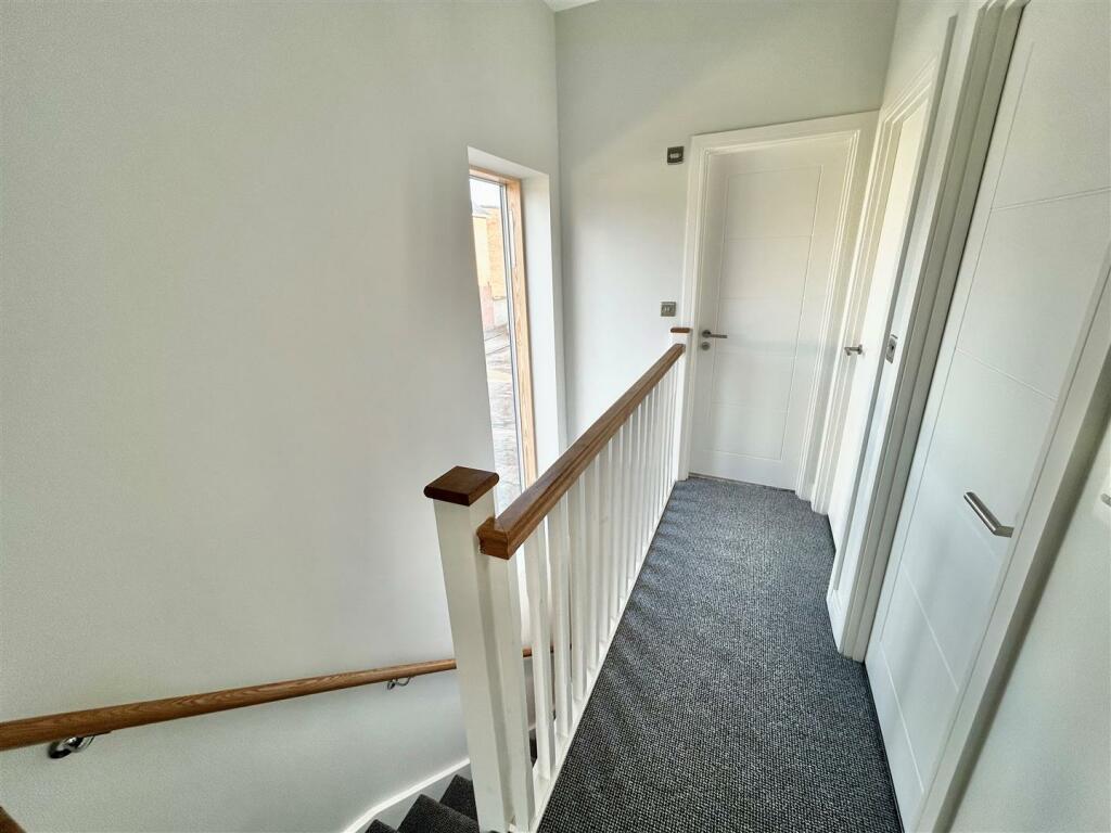 Upstairs hall.jpg