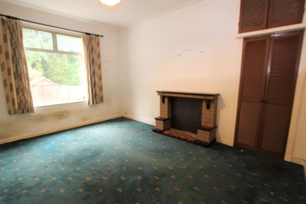 Sitting room/dining 