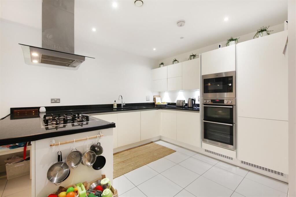 10 Phelps Lane - KjjSIRCMDKaIXmc6ChFK.jpg