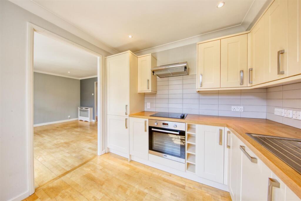 4_brunel_lodge_34_vicarage_crescent_image4_19600_4