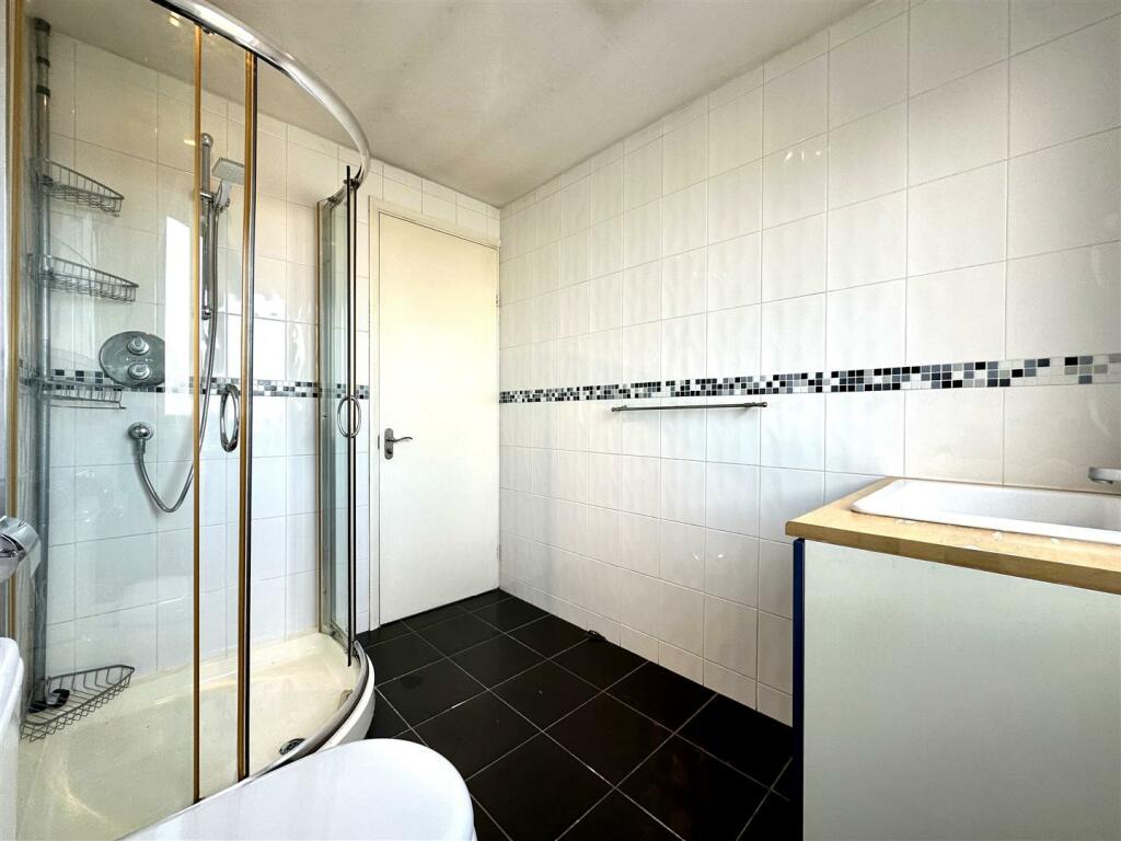 Shower Room Aspect 2