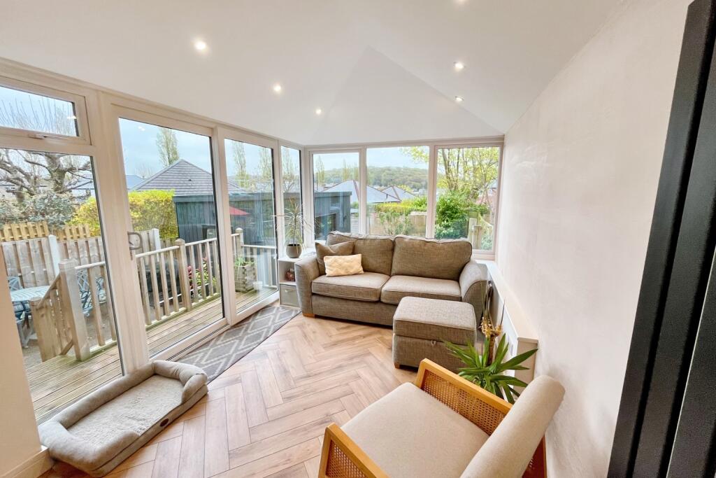 Garden room
