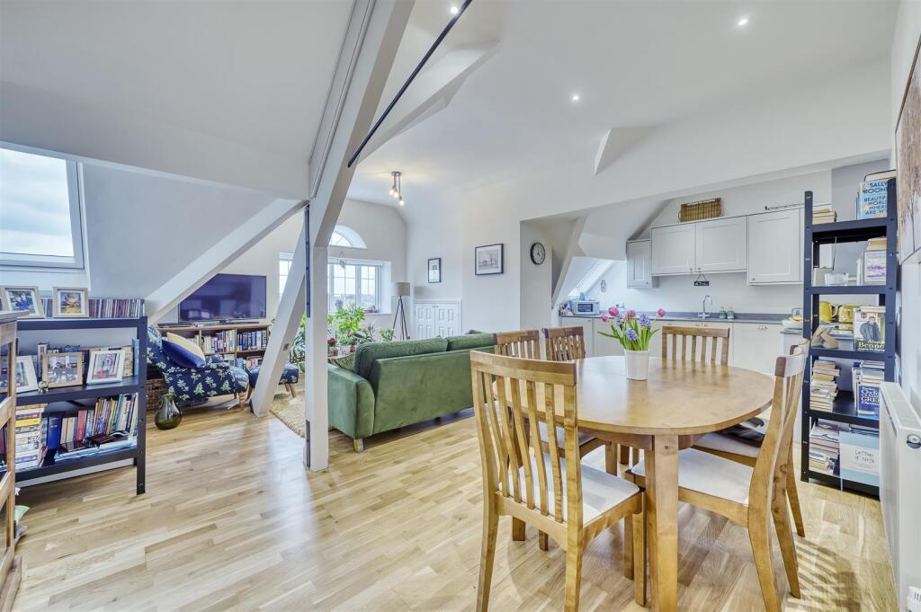 -12 Memorial Hall-96_HDR-20.jpg