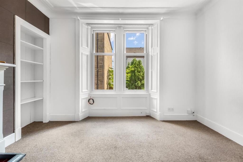 1R 4 Lawson Place (4).jpg