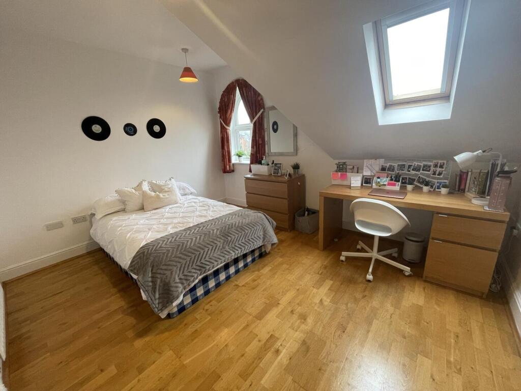 37dr.Room7.jpg