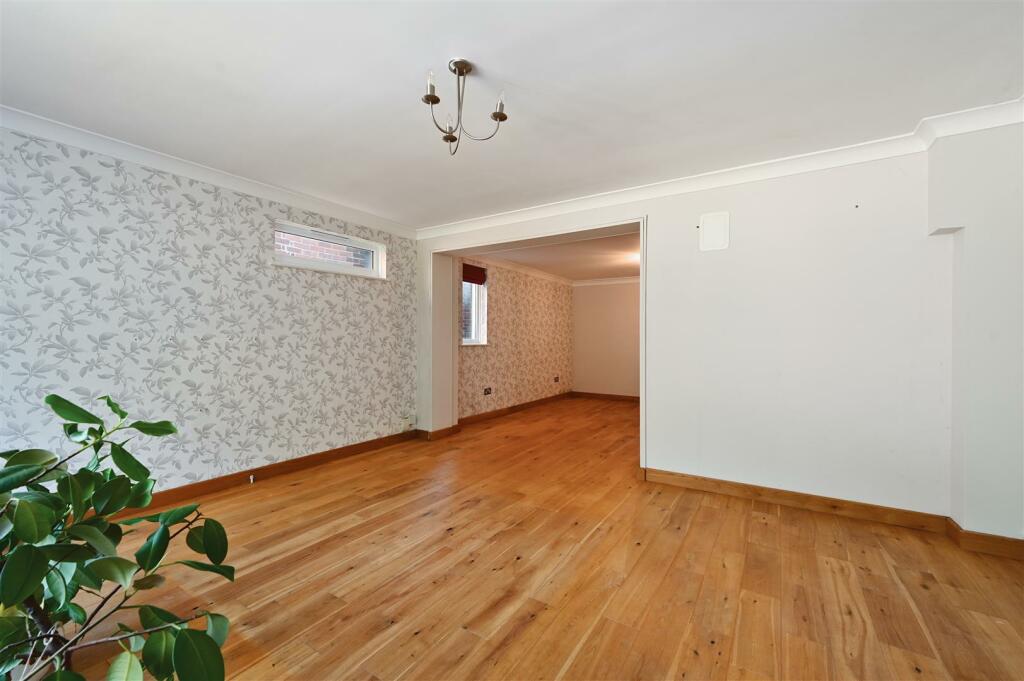 21-rowan-close-bn412pt-photos (2).jpg