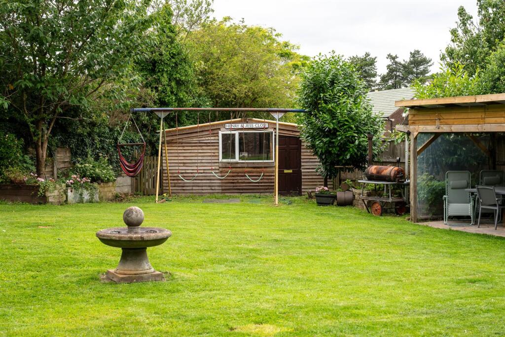 4 Greenwood Rd Lymm-44.jpg