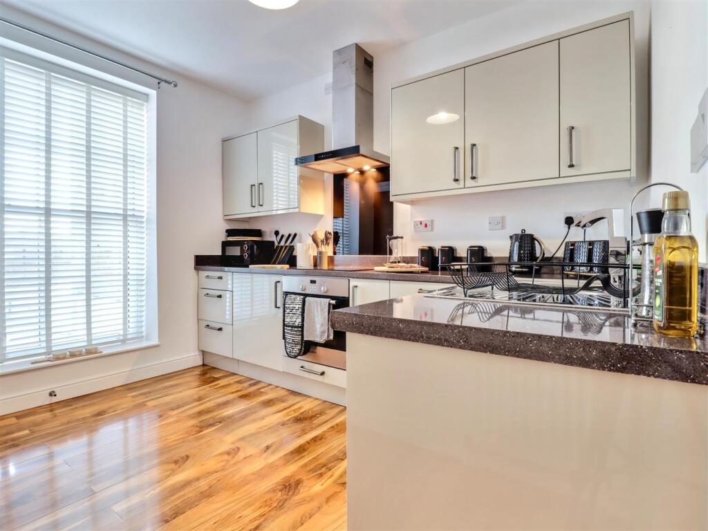 Kitchen Flat 5