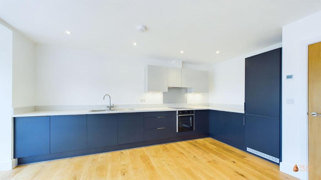 Open Plan Lounge &amp; Kitchen