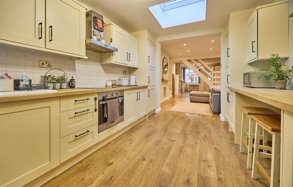Open plan living/dining room and fitted kitchen