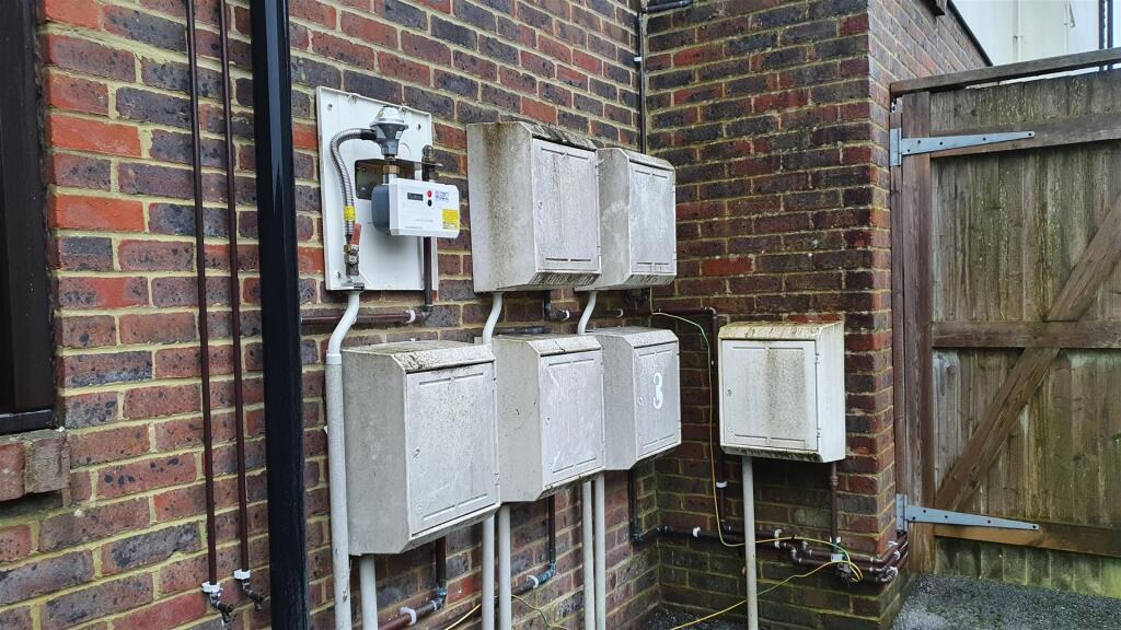 Gas meter housing.jpg