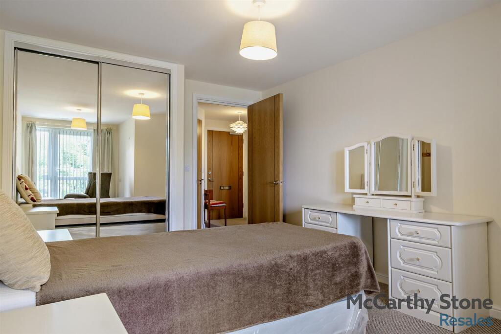 8652104-interior16-800.jpg