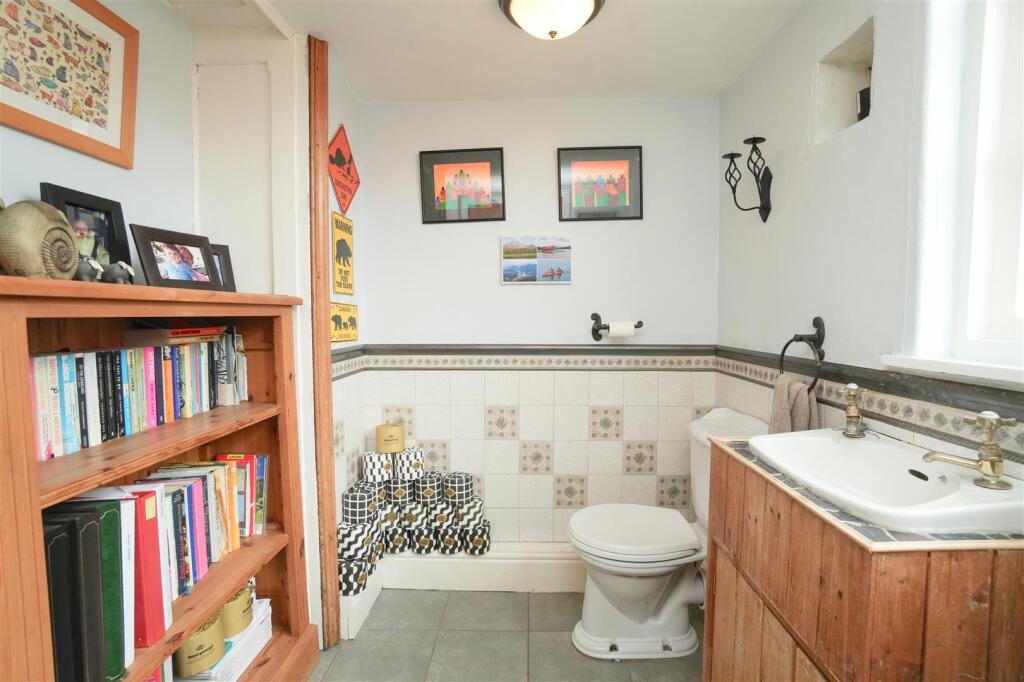 Downstairs Cloakroom