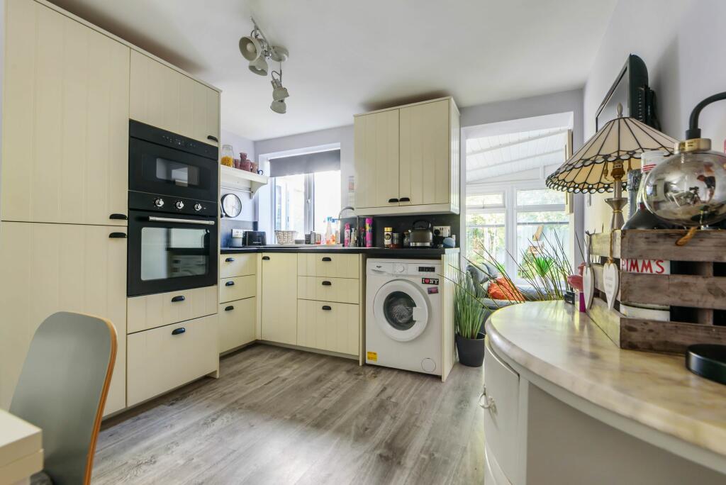 Annexe Kitchen