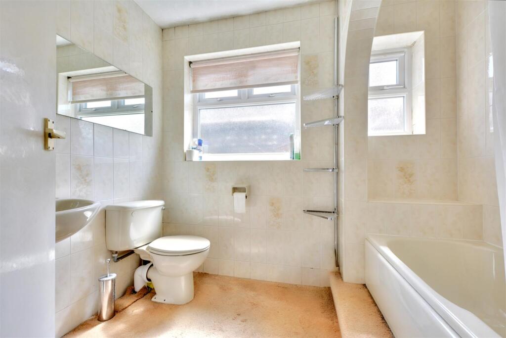 Bathroom.jpeg