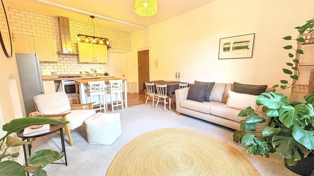 Open Plan Living/Kitchen