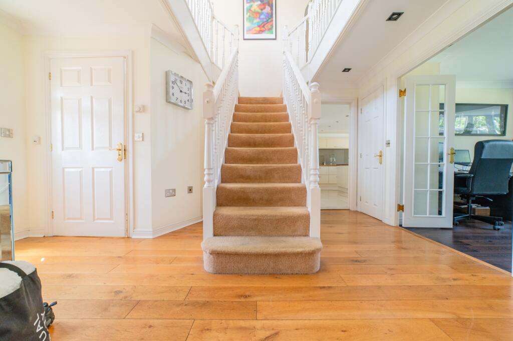 Award-winning Media team on EVERY Listing_44