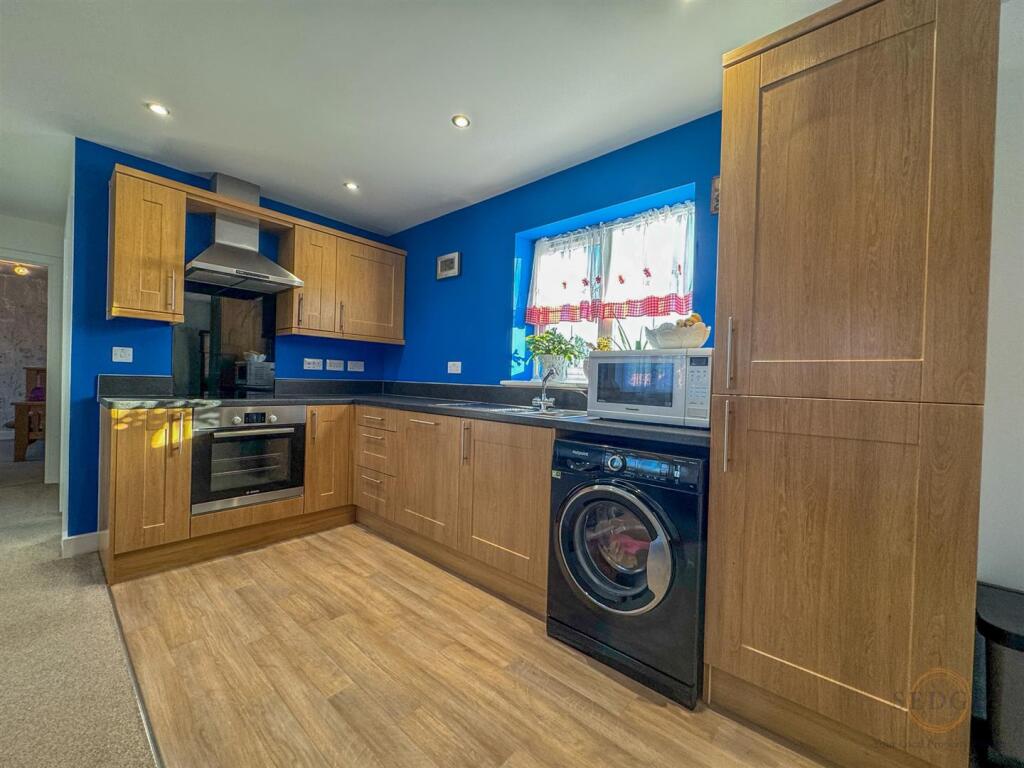 1 willow court-09.jpg