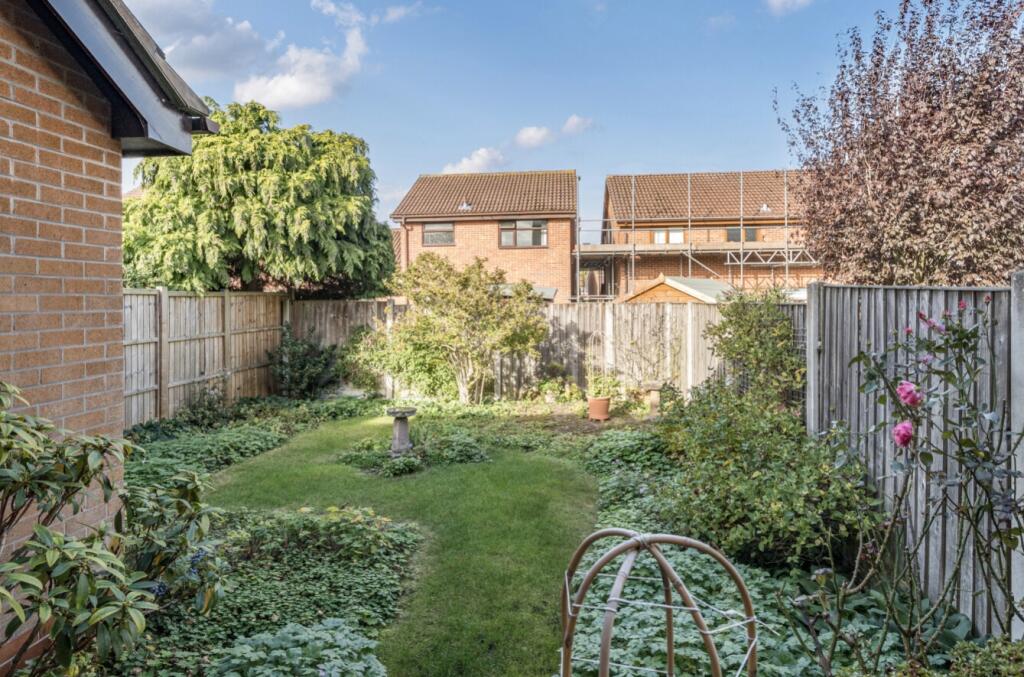 1370142-8-68f7932507ccd