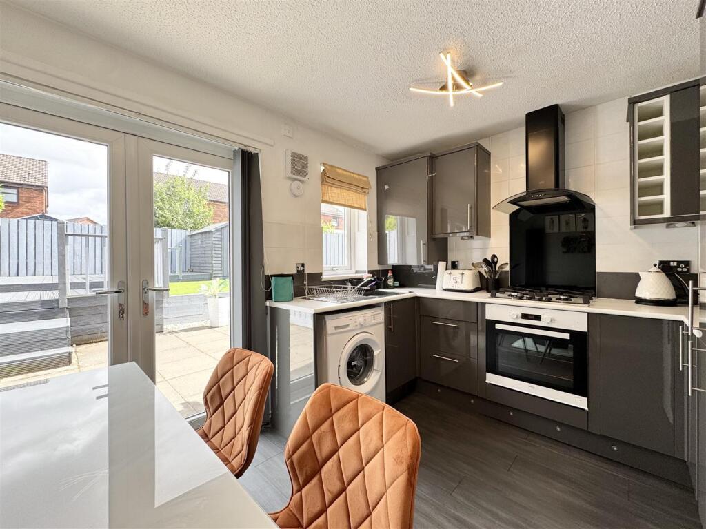 Kitchen/Dining
