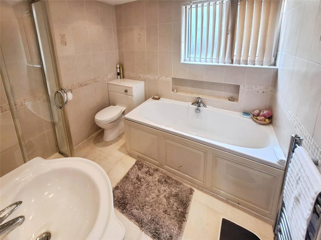 Bathroom/Shower Room